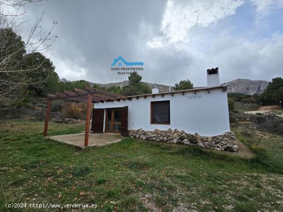 Encantadora Casa de Campo en Plena Naturaleza en Confrides - ALICANTE