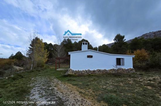 Encantadora Casa de Campo en Plena Naturaleza en Confrides - ALICANTE