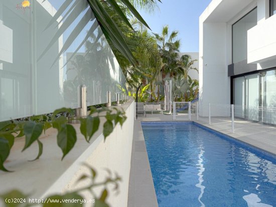 Villa en venta en Ciudad Quesada (Alicante)