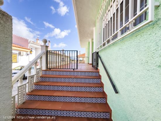 VENTA DE ESPECTACULAR CASA EN FÁTIMA, CASTRIL (GRANADA) - GRANADA