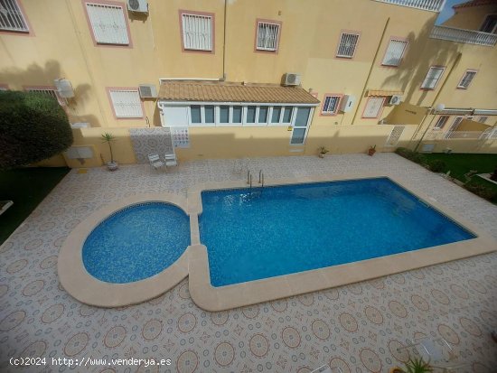 Chalet en venta en Orihuela (Alicante)