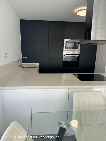 SE VENDE FANTASTICO PISO DE  LAS MEJORES LUGARES DE CAMPOAMOR - ALICANTE