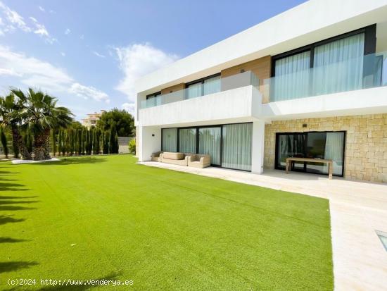 SE VENDE IMPRESIONANTE VILLA EN FINESTRAT - ALICANTE