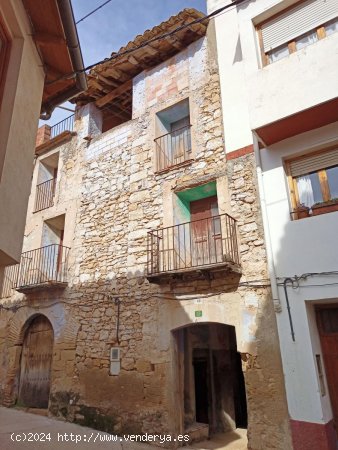  Casa en venta en La Portellada (Teruel) 