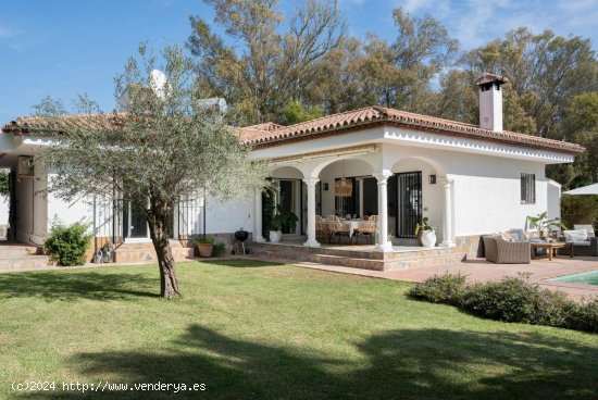  Casa en venta en Estepona (Málaga) 