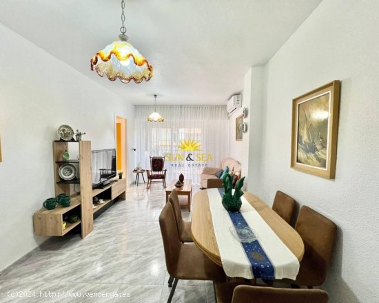  Apartamento en alquiler en Torrevieja (Alicante) 