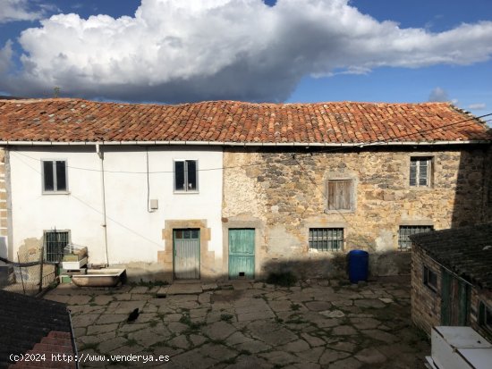 Casa de pueblo en Venta en Requejo (Enmedio) Cantabria