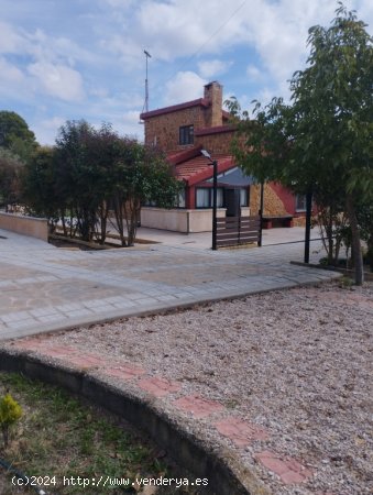 Casa-Chalet en Venta en Villar De Cañas Cuenca