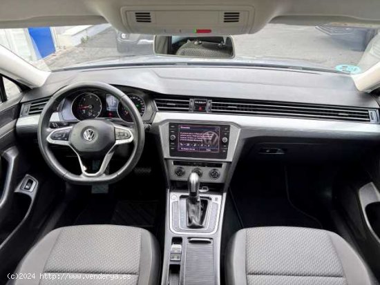 VW Passat Variant Diesel ( 1.6TDI DSG7 )  - Astigarraga