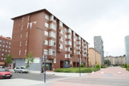 Local comercial en Venta en Vitoria SALBURUA Álava