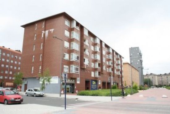 Local comercial en Venta en Vitoria SALBURUA Álava