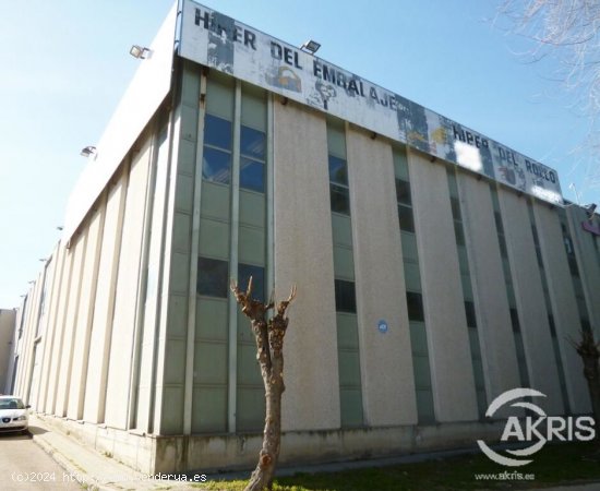 NAVE INDUSTRIAL EN AV. ANDALUCIA EN BARRIO DE VILLAVERDE