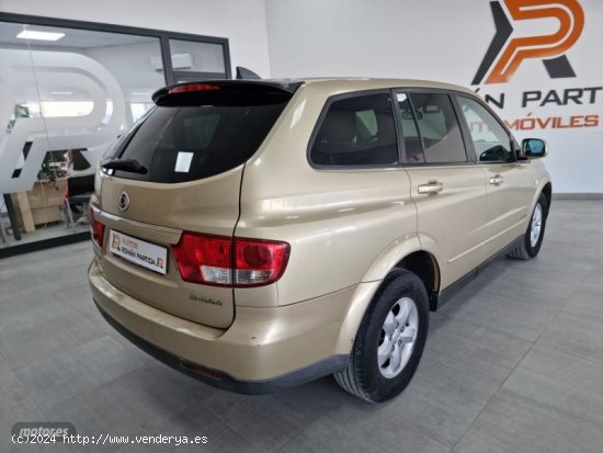 Ssangyong Kyron 2.0 140CV de 2008 con 200.000 Km por 6.000 EUR. en Sevilla