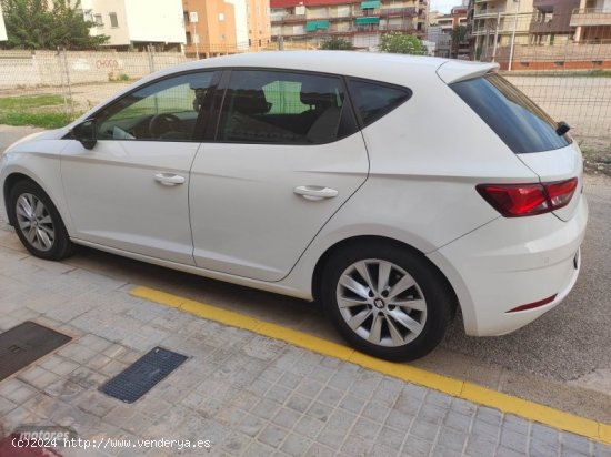 Seat Leon 1.6 tdi style vision de 2017 con 112.900 Km por 13.500 EUR. en Valencia