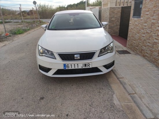 Seat Leon 1.6 tdi style vision de 2017 con 112.900 Km por 13.500 EUR. en Valencia