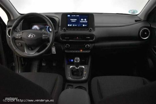 Hyundai Kona 1.0 TGDI Maxx 4x2 de 2023 con 21.739 Km por 19.990 EUR. en Ourense