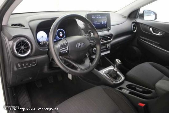 Hyundai Kona 1.0 TGDI Maxx 4x2 de 2023 con 23.056 Km por 19.990 EUR. en Ourense