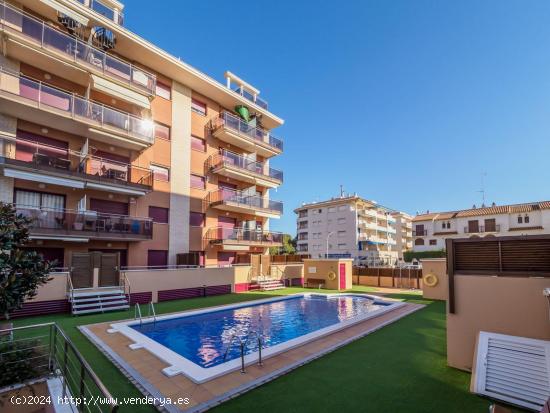  Ático de tres dormitorios en l'Estany - Playa de Calafell - TARRAGONA 