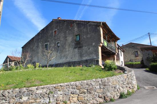 CASA PARA REHABILITAR EN CAVIEDES - CANTABRIA