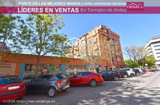  3 LOCALES COMERCIALES EN JUNCAL con 232 m2 totales (3 fincas registrales independientes) - MADRID 