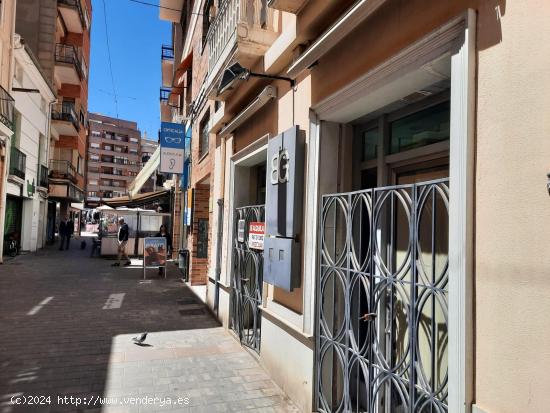 LOCAL EN ZONA COMERCIAL DE ALMANSA - ALBACETE