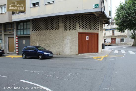 Local haciendo esquina de 100m2 en Avenida Milagrosa - A CORUÑA