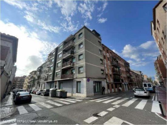  LOCAL COMERCIAL EN VENTA O ALQUILER EN MANRESA - BARCELONA 