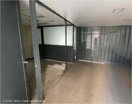 LOCAL COMERCIAL EN VENTA O ALQUILER EN MANRESA - BARCELONA