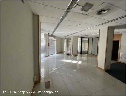 LOCAL COMERCIAL EN VENTA O ALQUILER EN MANRESA - BARCELONA