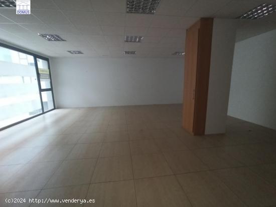 Oficina en venta en Mérida, bodegones, edificio de oficinas! - BADAJOZ