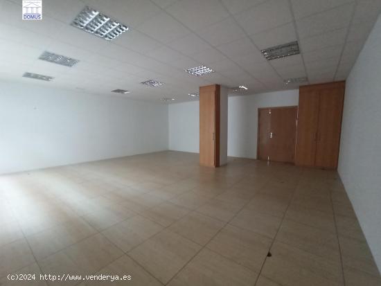 Oficina en venta en Mérida, bodegones, edificio de oficinas! - BADAJOZ