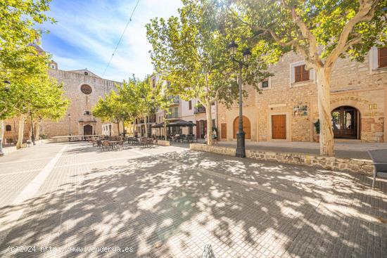 Edificio del Siglo XVII con restaurante y Hotel con licencia en Alaró - BALEARES