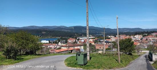 VENTA DE TERRENO EDIFICABLE - PONTEVEDRA