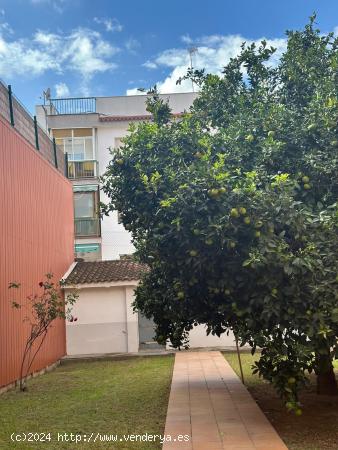 ESPECTACULAR CASA EN ZONA GAVARRA EN CORNELLA DE LLOBREGAT - BARCELONA