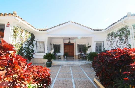  FANTASTICO CHALET CON SOTANO EN MONTEALTO - CADIZ 