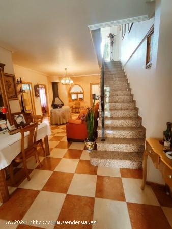 CASA TIPO DUPLEX EN VENTA EN LA APARECIDA - ALICANTE