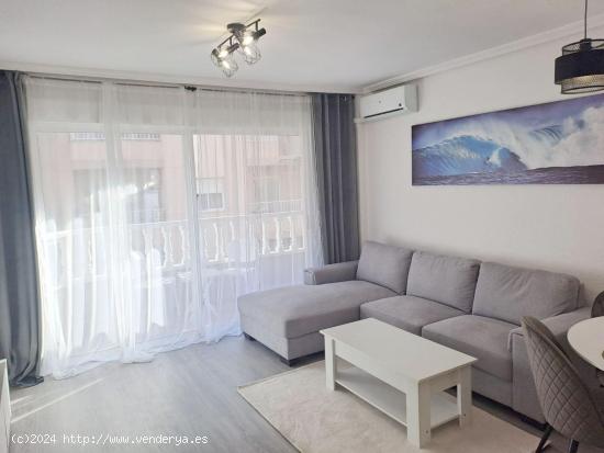 Apartamento con dos dormitorios en el centro de Torrevieja - ALICANTE