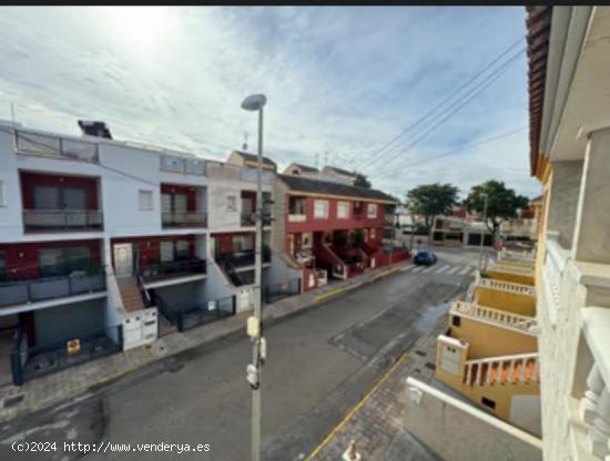 VIVIENDA DE BANCO EN REDOVÁN - ALICANTE