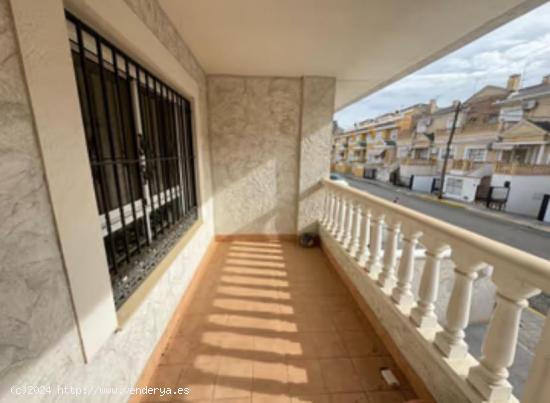 VIVIENDA DE BANCO EN REDOVÁN - ALICANTE