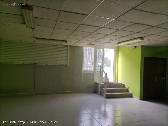  SE VENDE LOCAL COMERCIAL EN RÚA PELAMIOS, SANTIAGO DE COMPOSTELA - A CORUÑA 