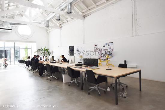 Oficina en alquiler en Poblenou, coworking. - BARCELONA