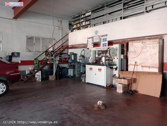 TALLER Y EXPOSICION PARA VENTA EN VÍA PRINCIPAL DE VILLAFRANCA DE LOS CABALLEROS - TOLEDO