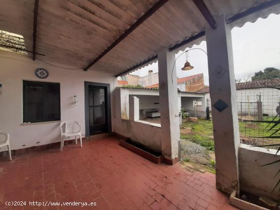 GRAN CASA EN SIERRA DE FUENTES CON MUCHAS POSIBILIDADES - CACERES