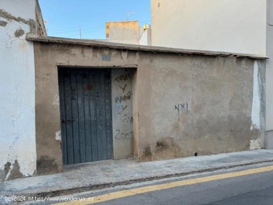 SE VENDE SOLAR EN LLIRIA - VALENCIA