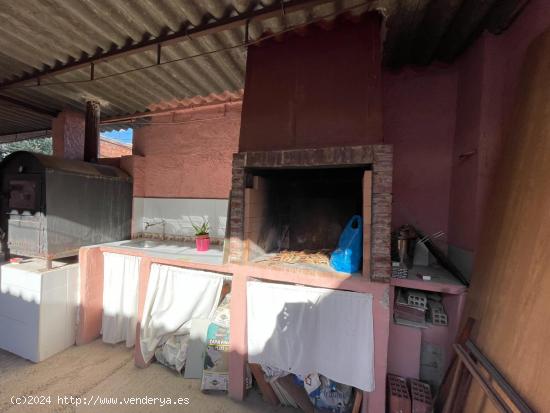 Casa de pueblo en Cabezo de Torres con un patio con barbacoa y horno, ideal para disfrutar - MURCIA