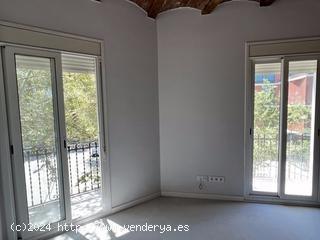 Precioso piso en POBLE NOU , reformado,2 habitaciones - BARCELONA