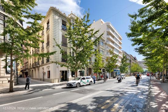 CASA EN VENTA EN CALLE ELVIRA - GRANADA