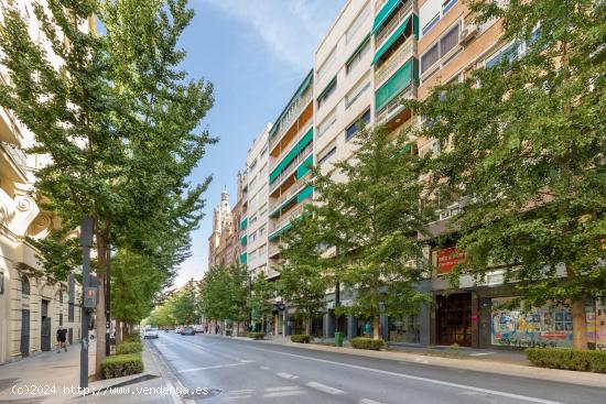 CASA EN VENTA EN CALLE ELVIRA - GRANADA