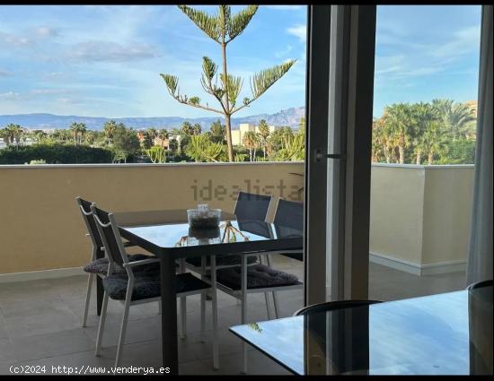 ESTUPENDO PISO CON VISTAS AL CAMPO DE GOLF - ALICANTE