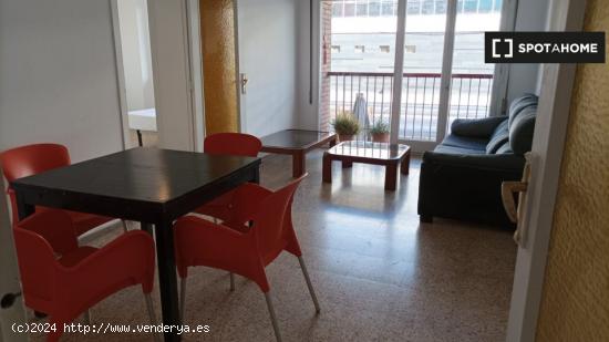 Apartamento entero de 3 habitaciones en Barcelona. - BARCELONA